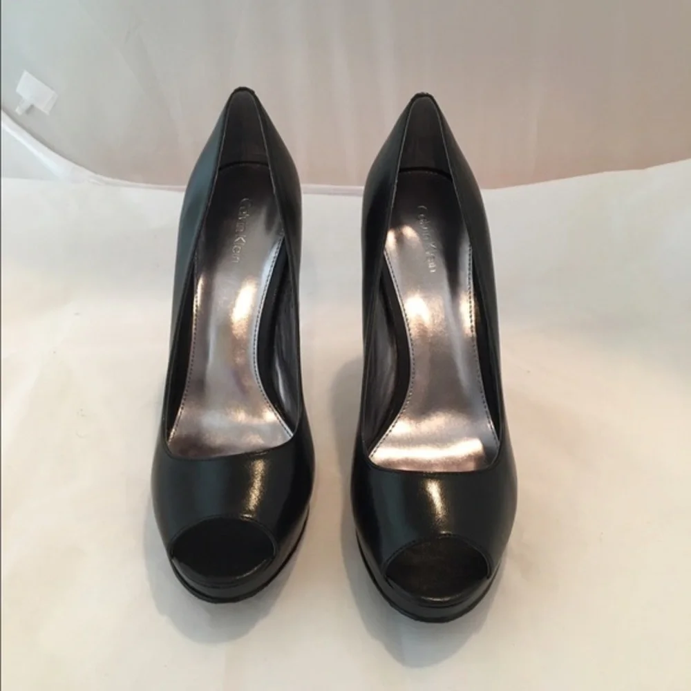 CALVIN Klein "Peak" leather pump - Picture 3 of 4